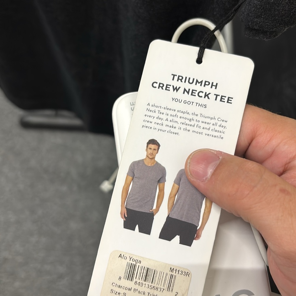 ALO Yoga Gray Short Sleeve Tee - Picture 8 of 8